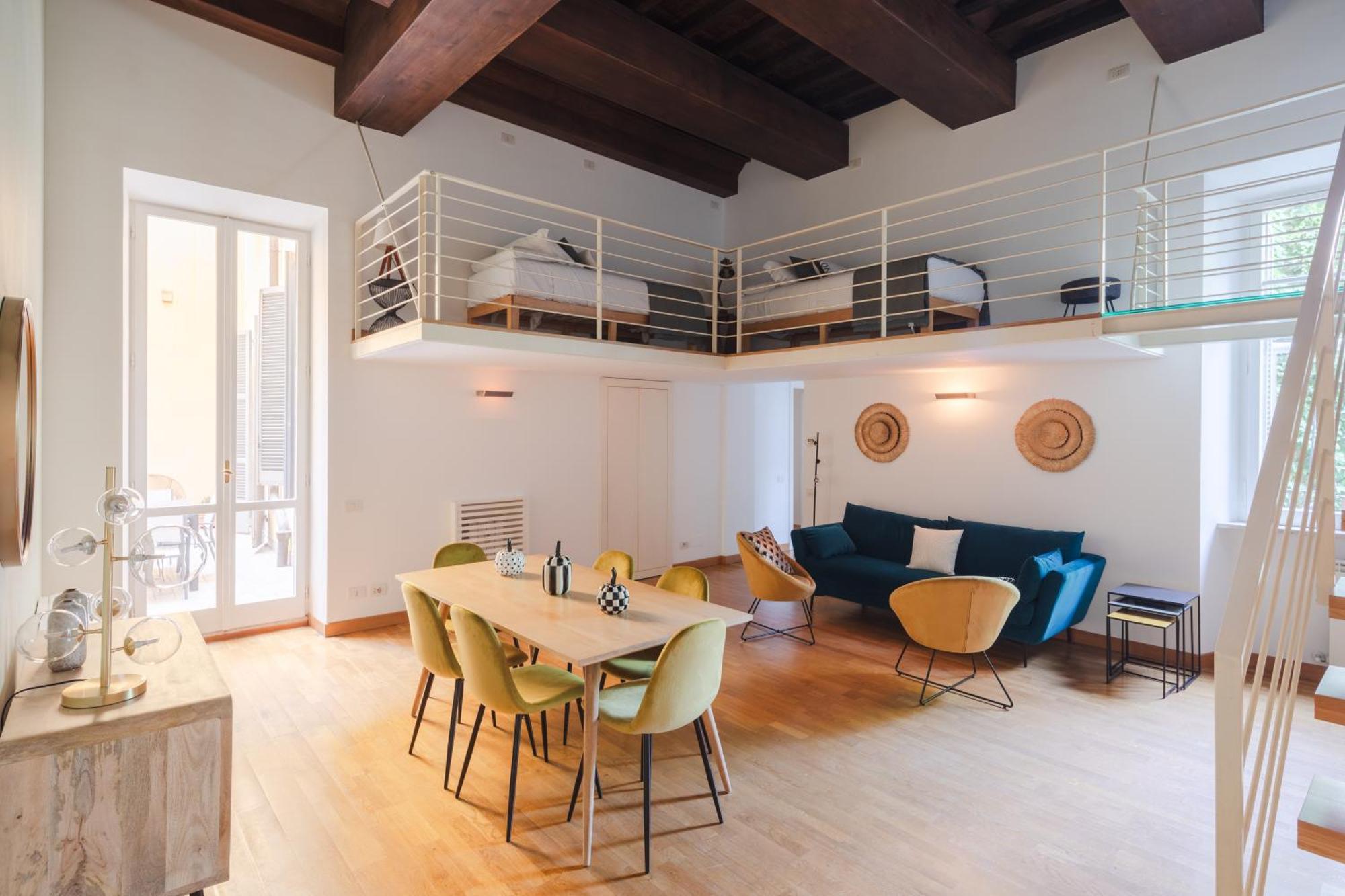 Elegant With Patio At Piazza Navona * Rom
