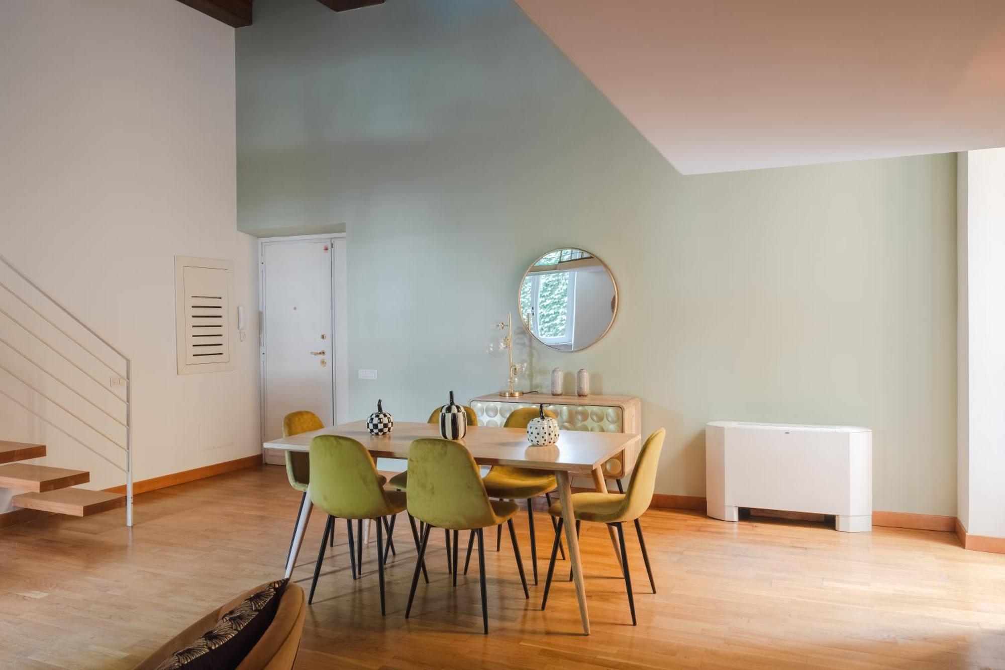 Elegant With Patio At Piazza Navona