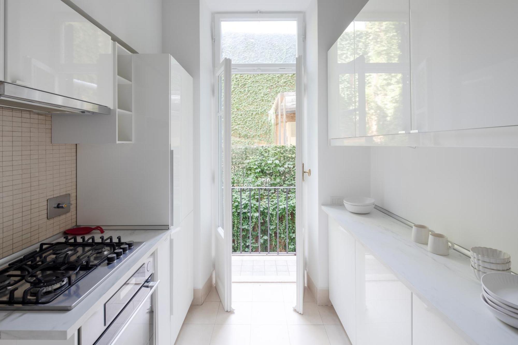 Elegant With Patio At Piazza Navona Apartment *