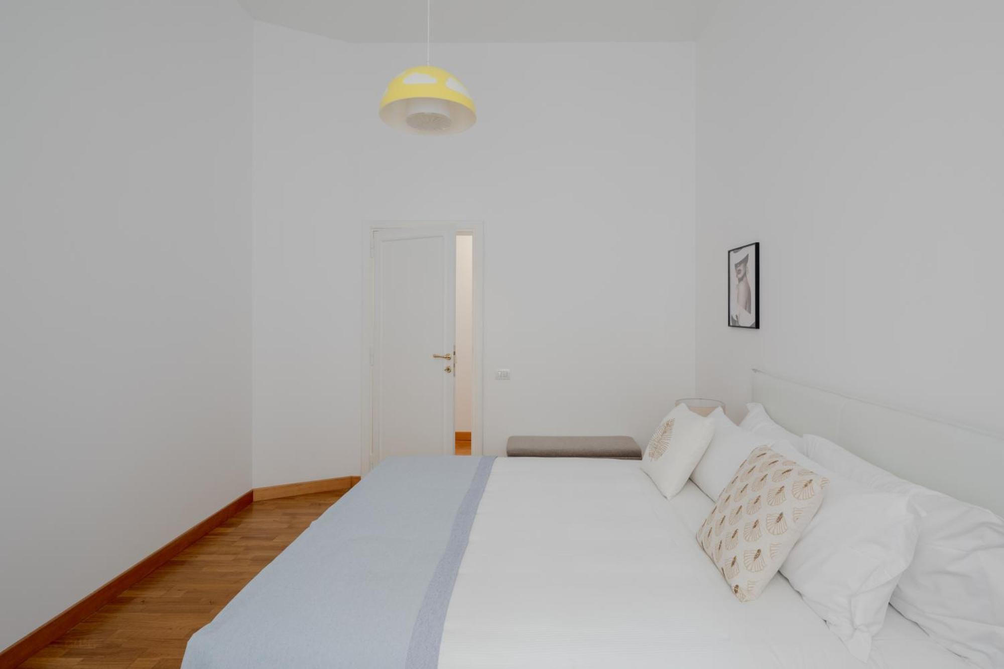 Elegant With Patio At Piazza Navona * Rom